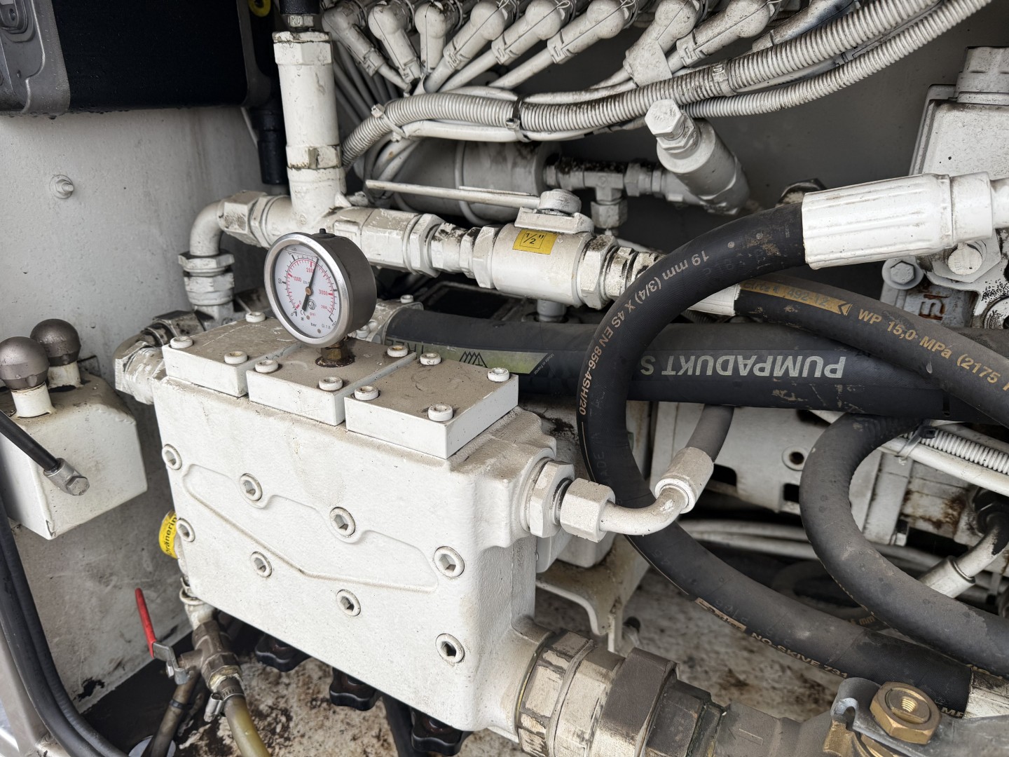 Volvo FM420 6x2*4 Interconsult 12.700 l. Rustfri stål