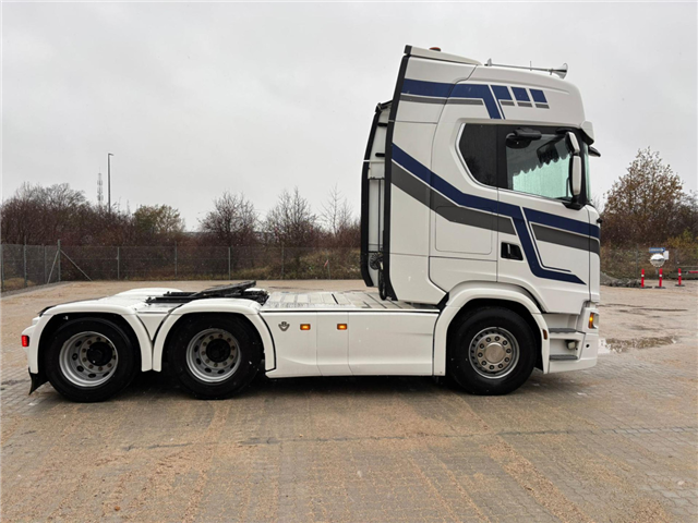 Scania S 650 A6x2NB 2 strengs hydraulic