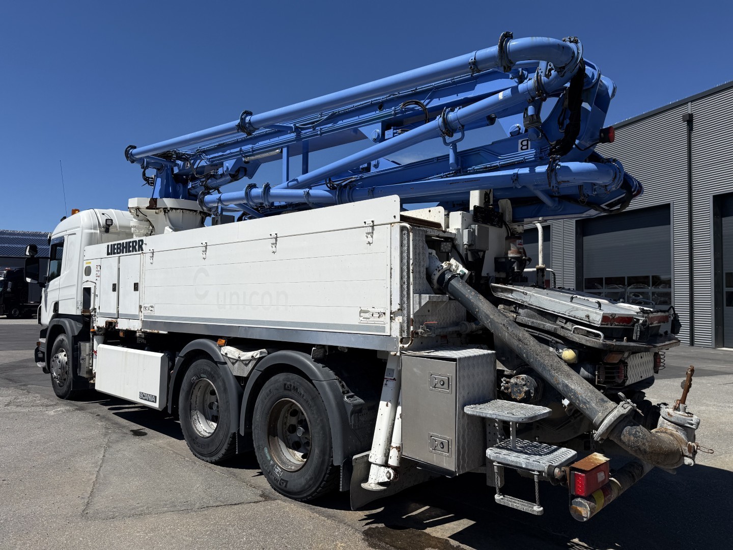 Scania P410 6x4 Liebherr THP 140 H 24 M4 XH Betonpumpe