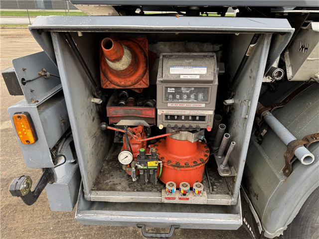 Volvo FM440 8x2*6 24.000 l. ADR Tankbil