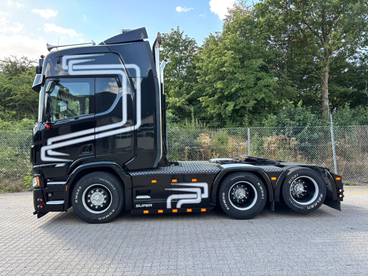 Scania R 560 A6x2NB
