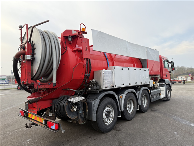 MAN TGS 35.480 8x4*4 Hvidtved Larsen 16.000 l.