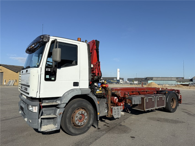 Iveco EuroTech Cursor 190E31 4x2 Hejs / Kran HMF 1060 B3