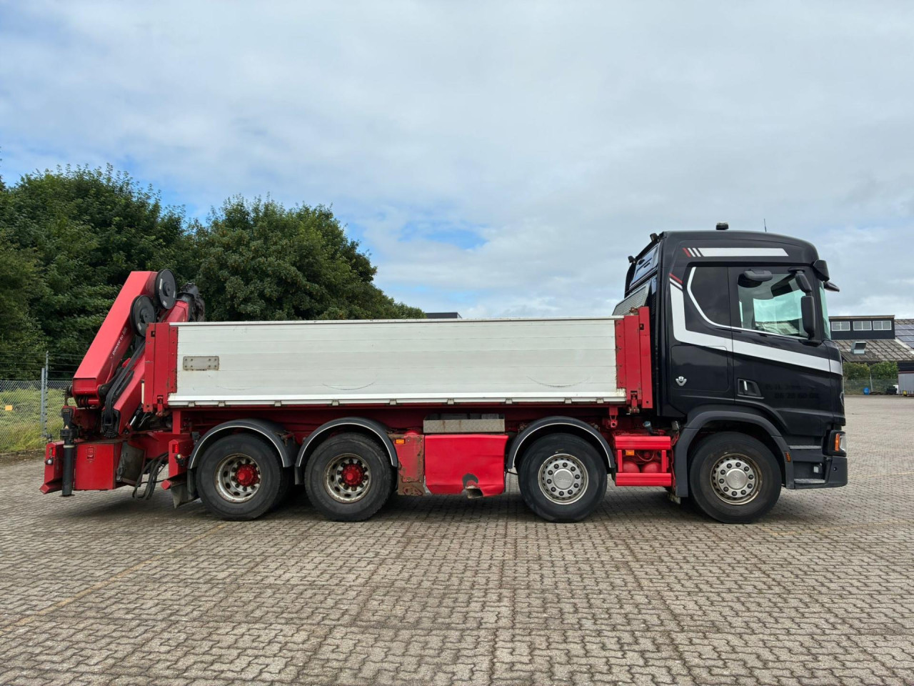 Scania R 650 B8x4NB Tip - HMF kran 2620