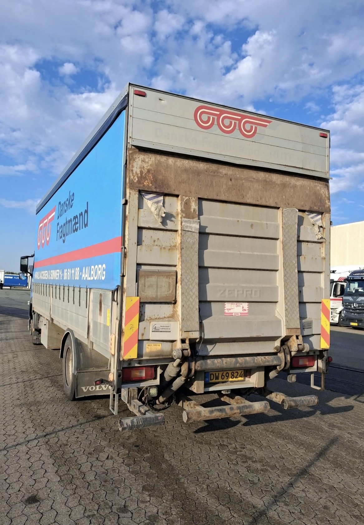 Volvo FM 330