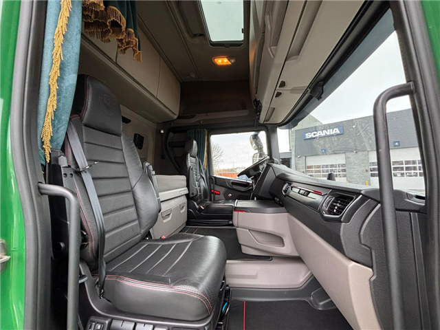 Scania R 520 A6x2NB Hydraulic