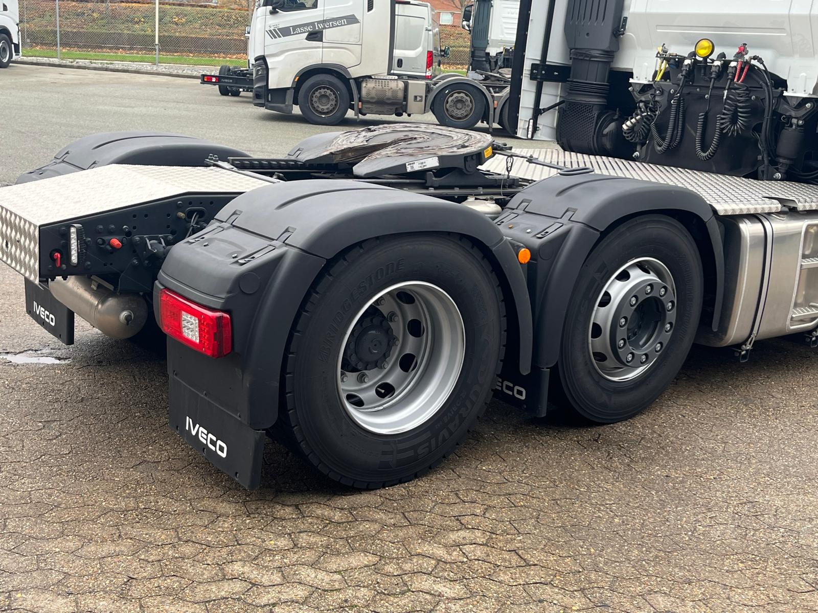 Iveco NY IVECO S-WAY 500Hp Twinster trækker opbygget