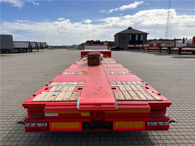 Kässbohrer SLA J4, Udtrækkelig Maskintrailer