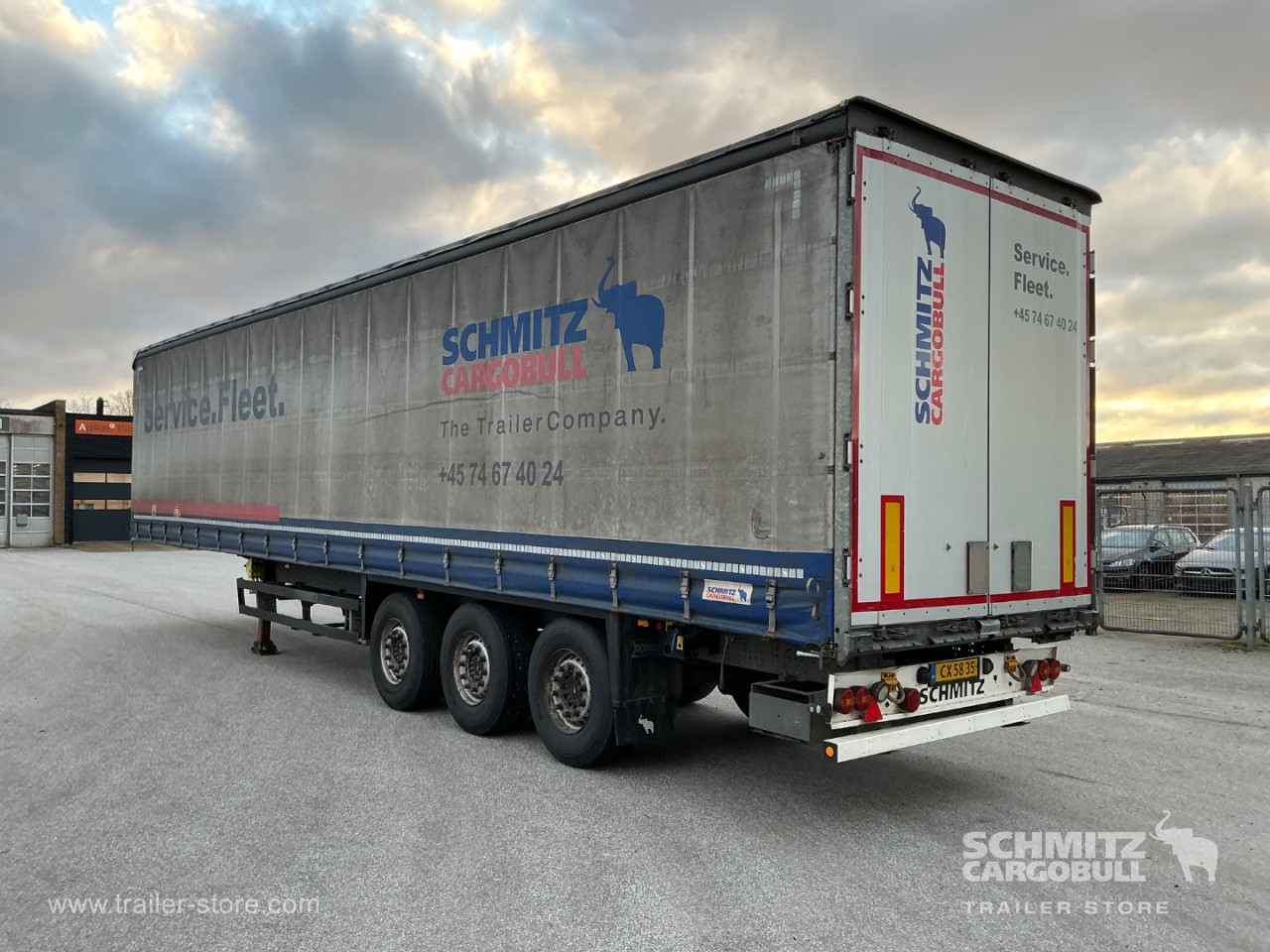 Schmitz Semi Curtainsider Standard