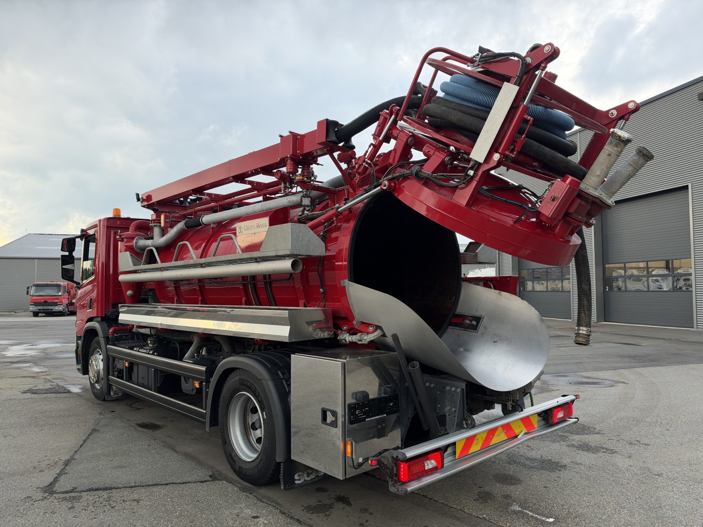 Scania P280 4x2 Simon Moos SLS1648 8000 l. Combi
