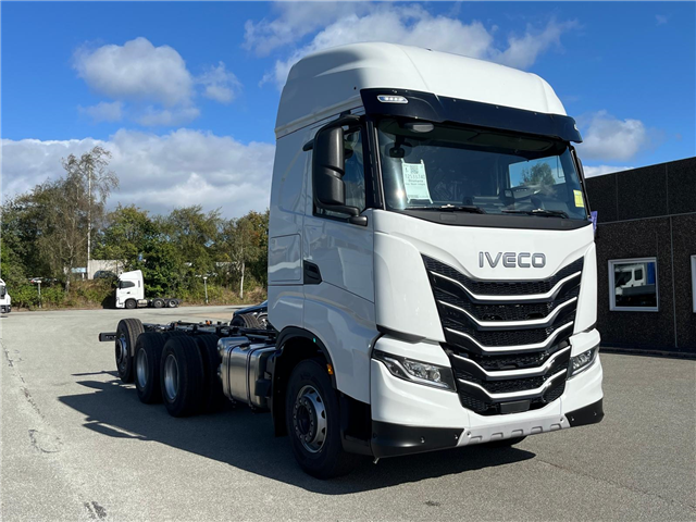 Iveco X-Way AS350X50 Y/FS 8x4 1+3