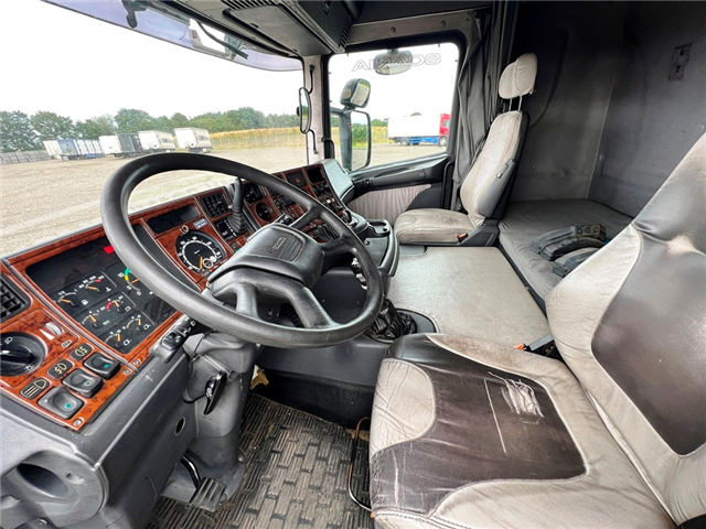 Scania R164 6x2*4 480