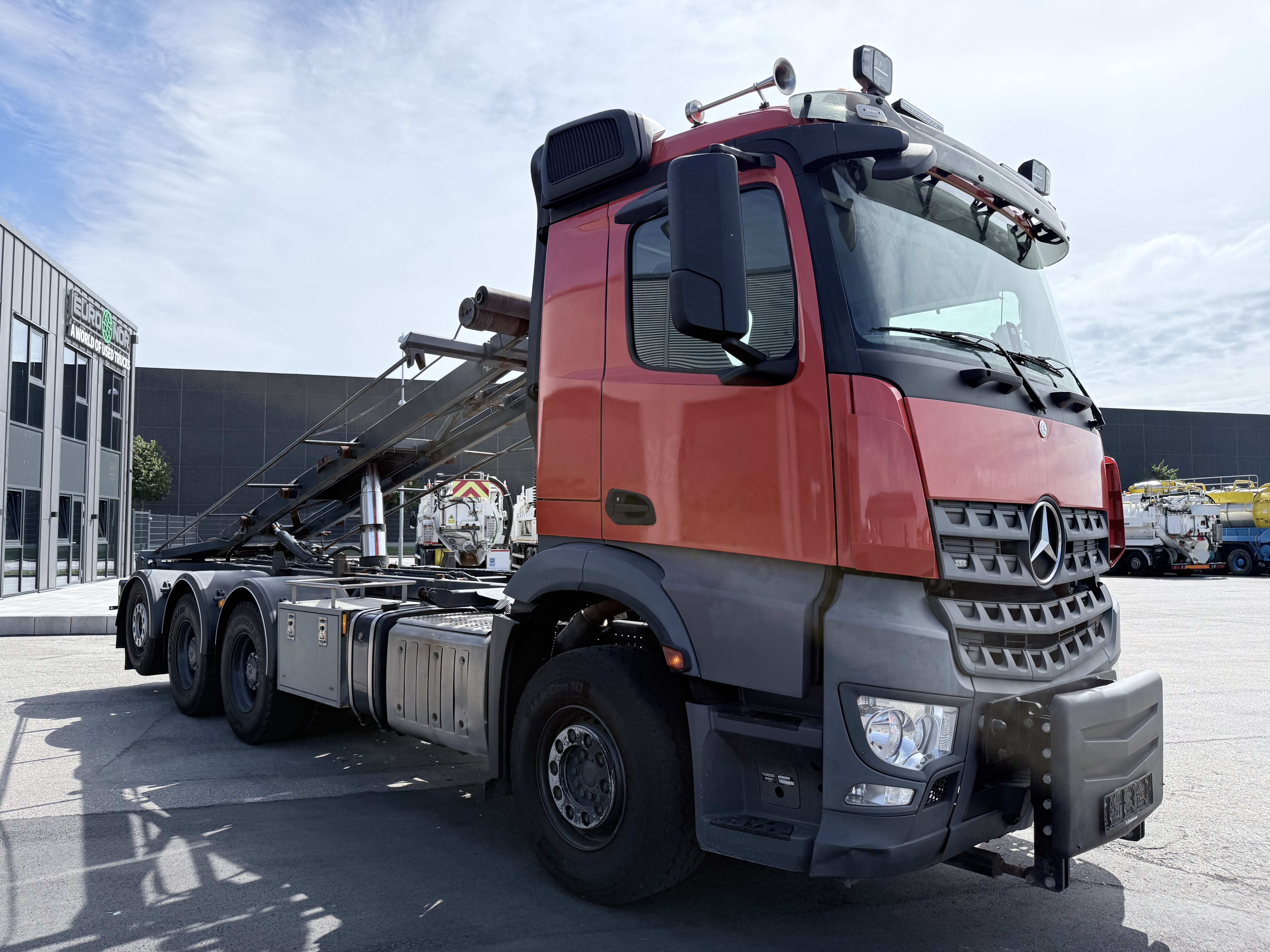 Mercedes Arocs 3251 8x4*4 Euro 6 Wirehejs