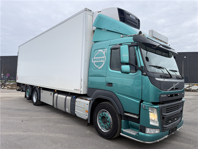 Volvo FM330 6x2*4 Carrier Supra 1050 Nordic