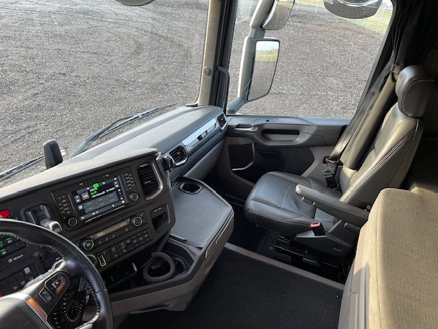 Scania R540 6X2 3150mm ADR