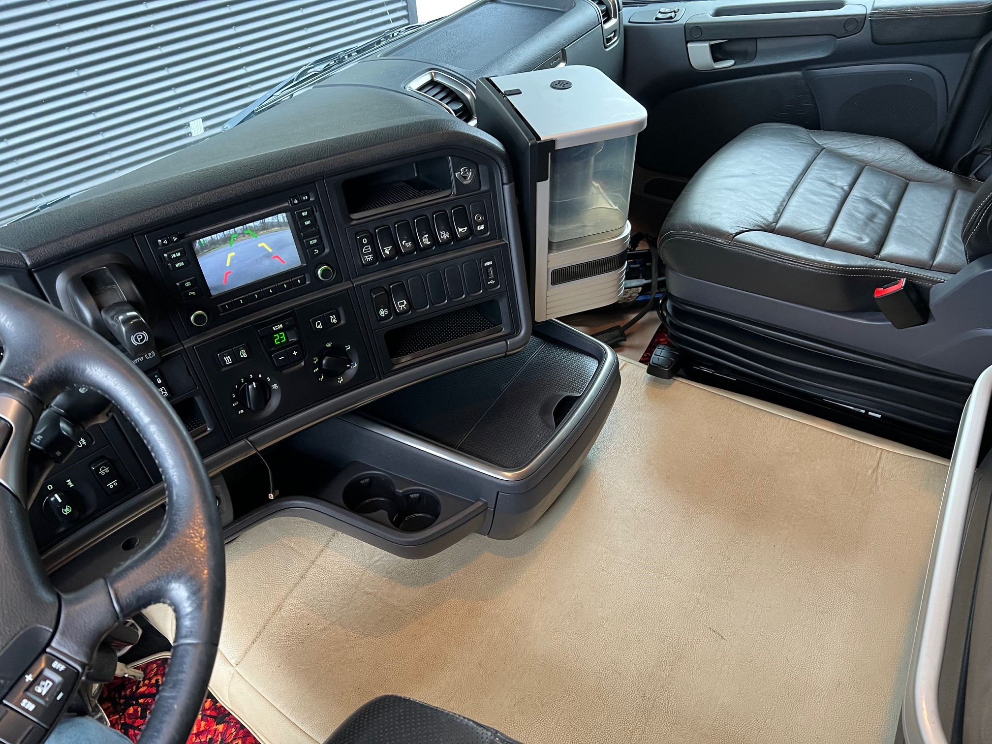 Scania R580 8X2*6 HMF 6020 OK6 + Jib