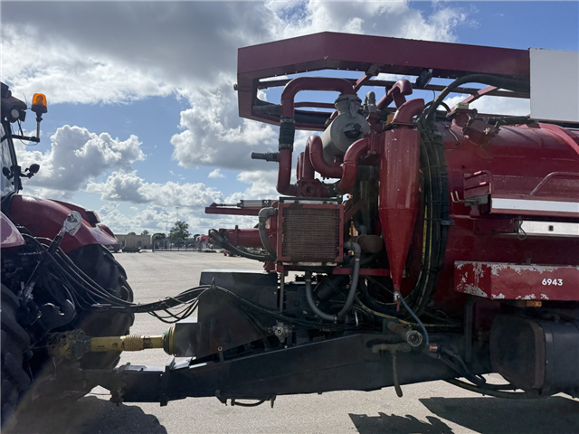 Case 240 Puma - Hvidtved Larsen 10.000 L KombiLine Slamsuger