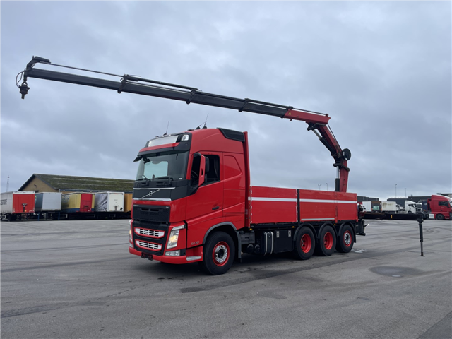 Volvo FH500 8x4 Fast Lad HMF 2120 K4