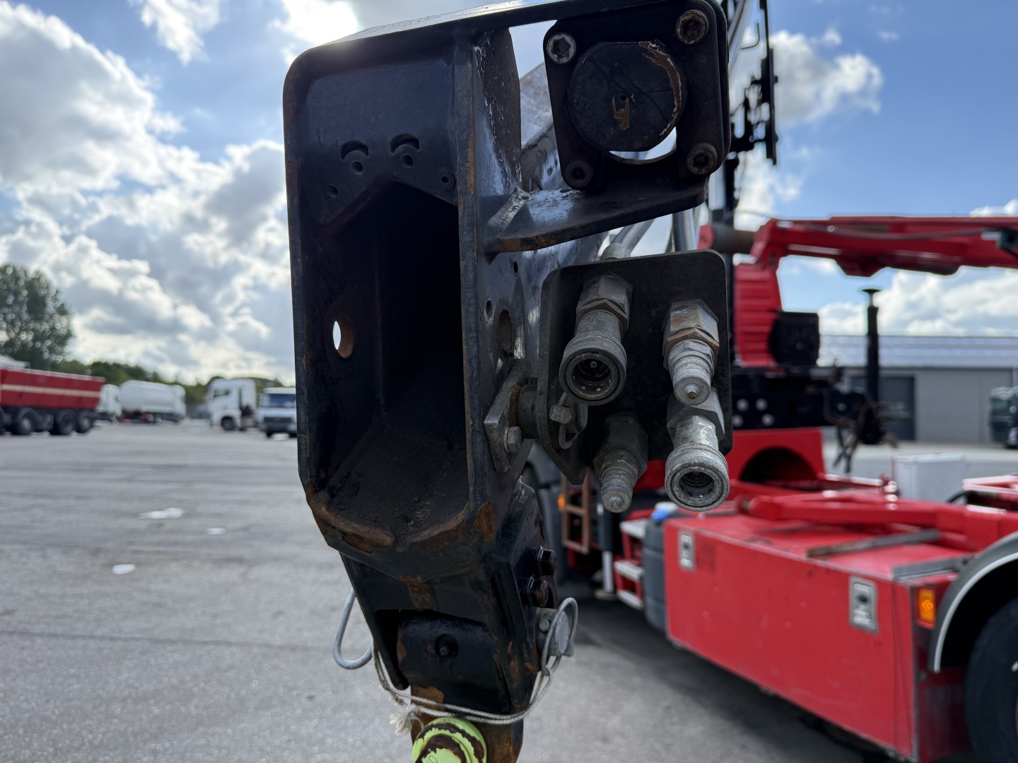 Volvo FM500 8x2 Pusher tridem Hiab 099 B3 Radio