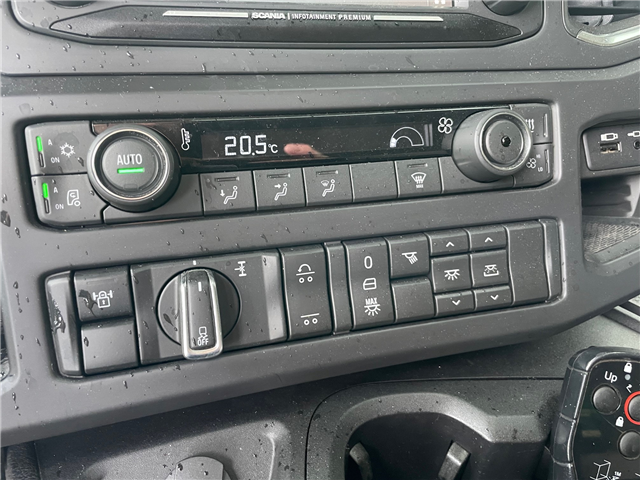 Scania P 320 9,3L 320HK