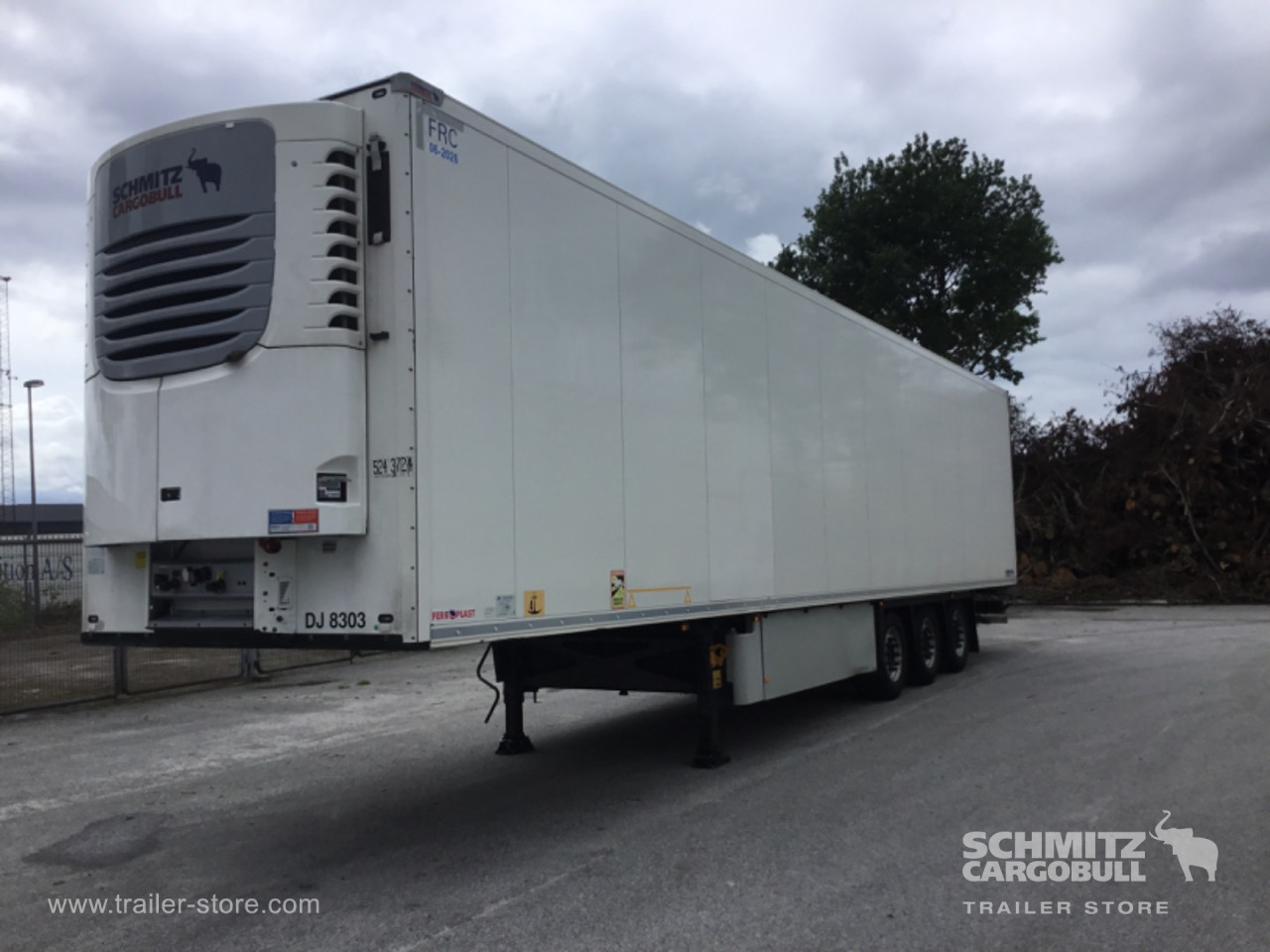 Schmitz Semi Reefer Meat hanging system