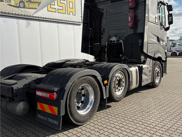 Renault Trucks T range 480