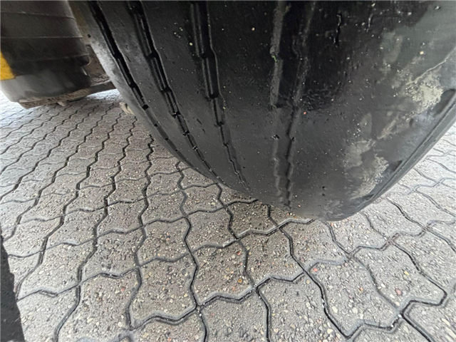 Scania R 520 A6x2NB Hydraulic