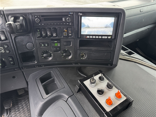 Scania P320 6x2*4 Euro 6 NTM 21 m3