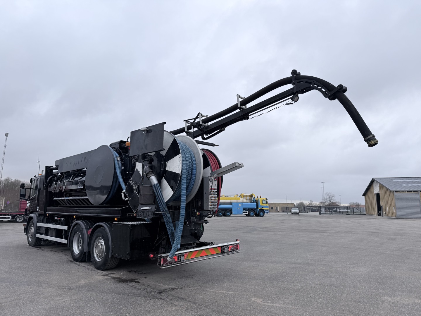 Scania P410 6x2*4 Hvidtved Larsen Flexline 312 ADR