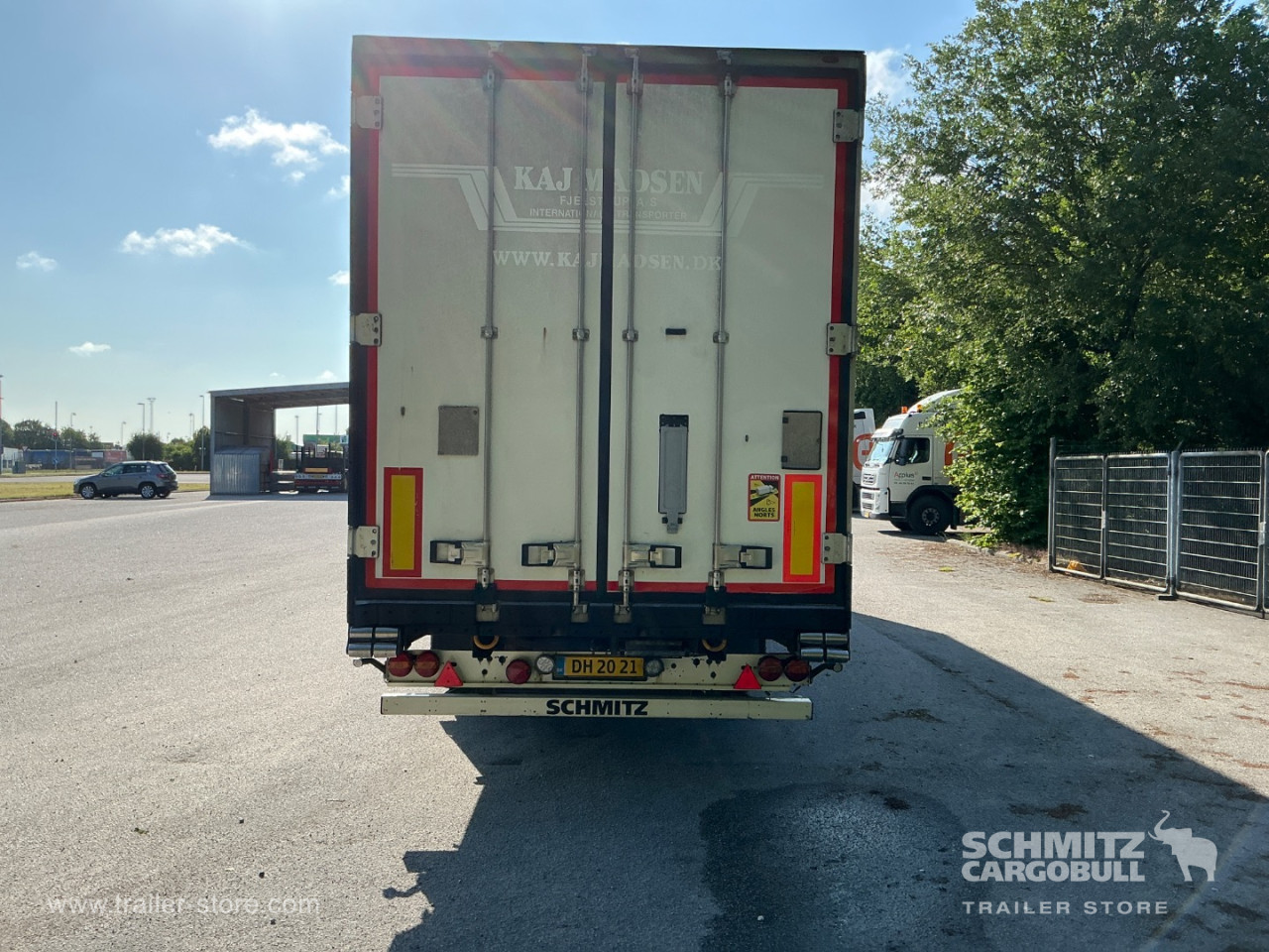 Schmitz Semi Reefer Meat hanging system