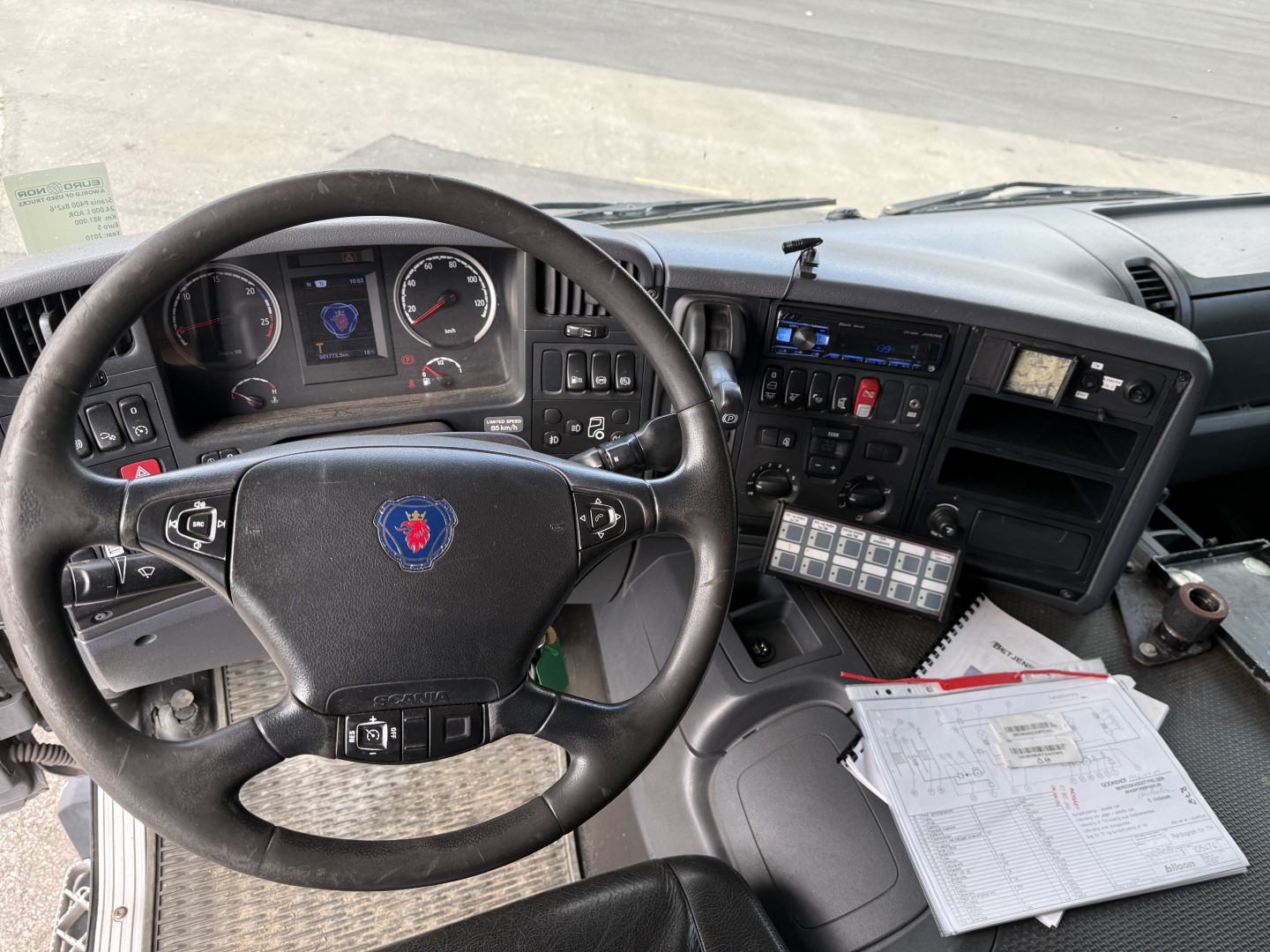 Scania P400 8x2*6 24.000 l. ADR Tank