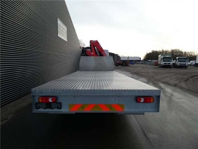 Iveco Eurocargo 160-250 Stiladsbil m. Kran