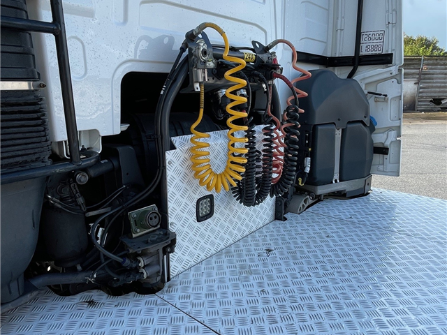 Volvo FH460 6x2 Pusher