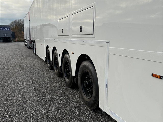 Burgers 4 - Akslet 15 Meters Dobbeltdækker - Trailer. (Plads til 62 x EUR Paller i to Etager)