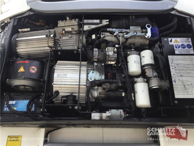 Schmitz Semi Reefer Meat hanging system