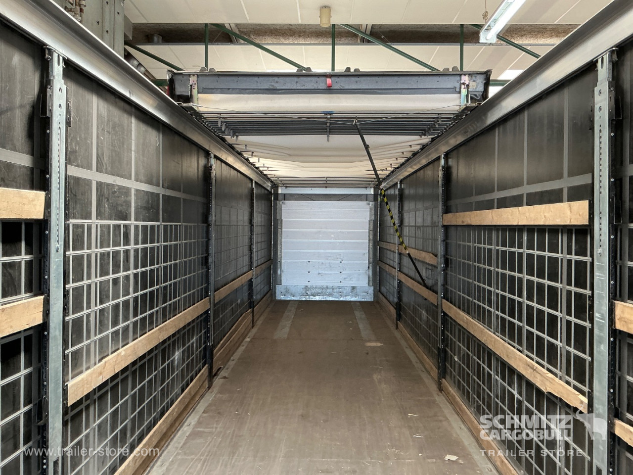 Schmitz Semi Curtainsider Standard