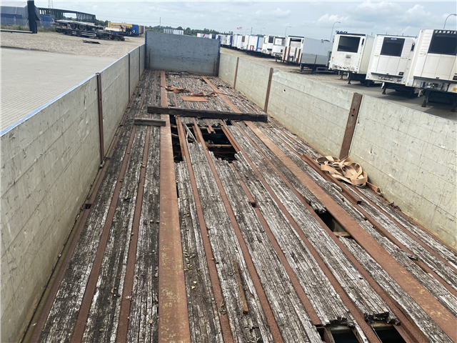 Zorzi Flatbed m. Alusider