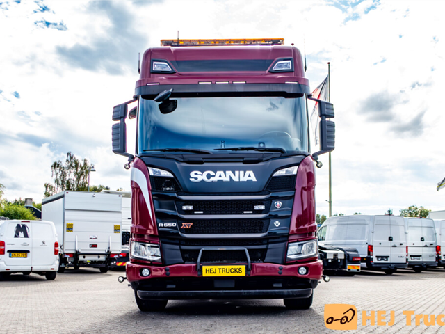 Scania R650 B8x4*4NB