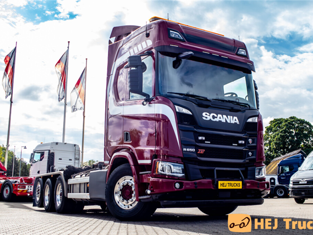Scania R650 B8x4*4NB
