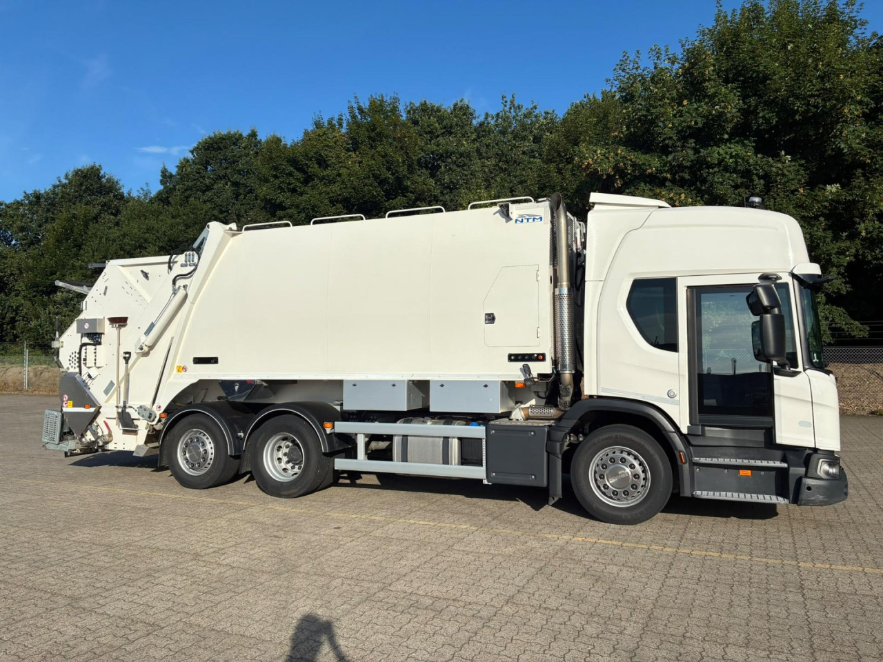 Scania L 280 B6x2*4NB - NTM skraldebil