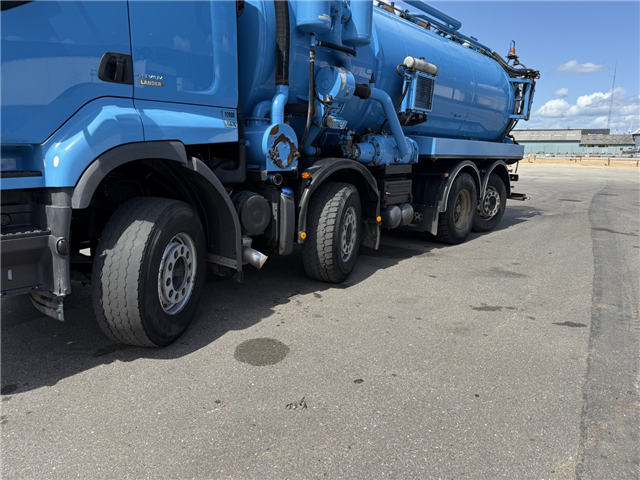 Renault Premium Lander 430.32 DXI 8x2*6 Simon Moos 18.100 L