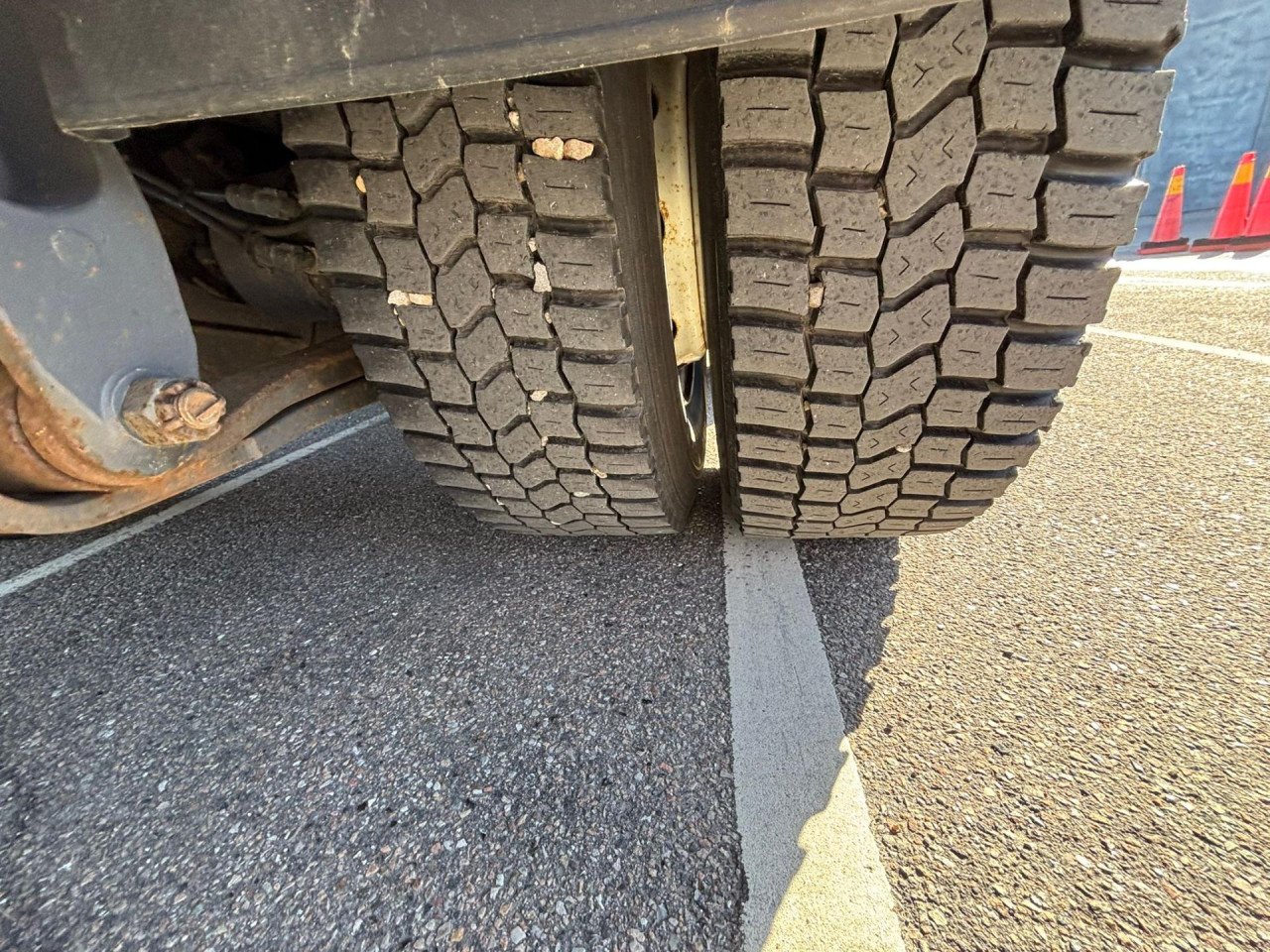 Scania P 410 B6x2*4LB Lad, Lift og træk