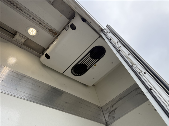 Volvo FE320 6x2*4 Thermo King T1200-R Spectrum 9,80 m. Kølekasse