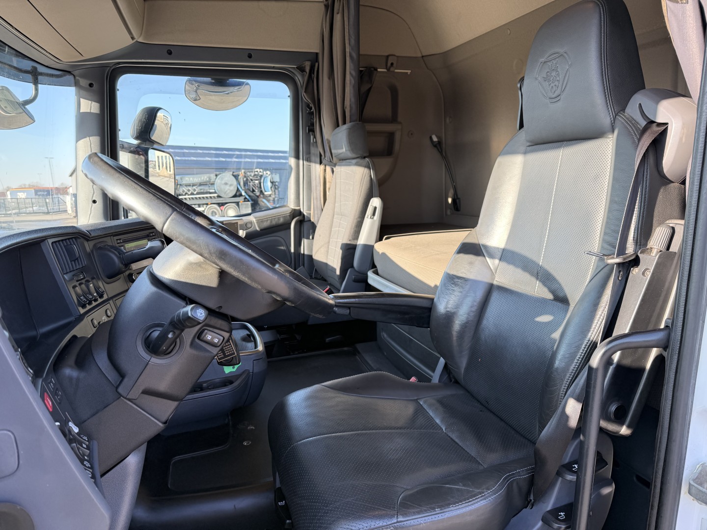 Scania R490 8x2*6 HNB ADR Chassis Euro 6