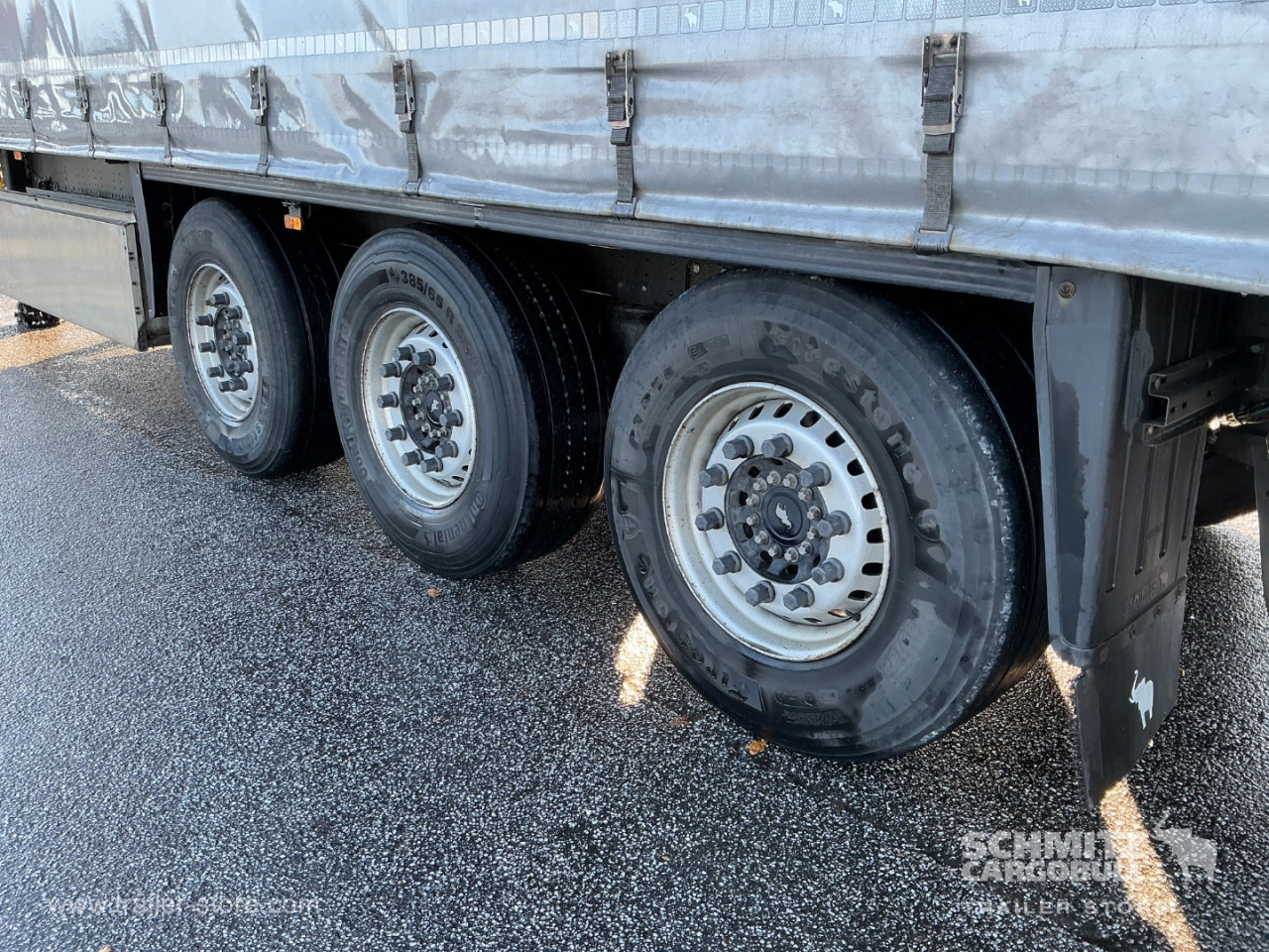 Schmitz Semi Curtainsider Standard , Foldedør højre