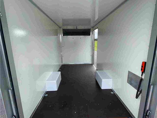 Renault Trucks Master - med DHOLLANDIA lift 750kg