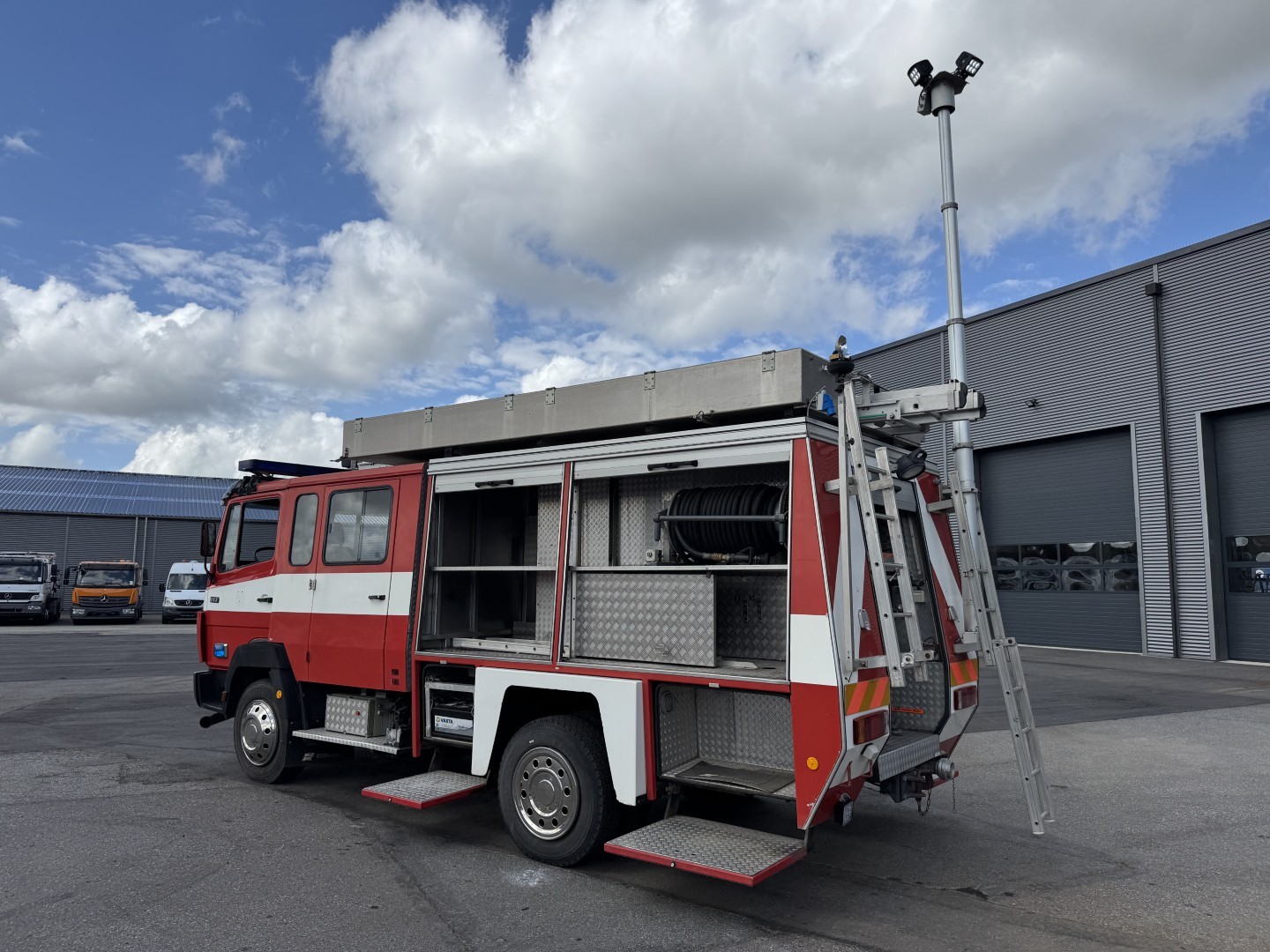 Mercedes 1117 4x2 Autosprøjte / Brandbil