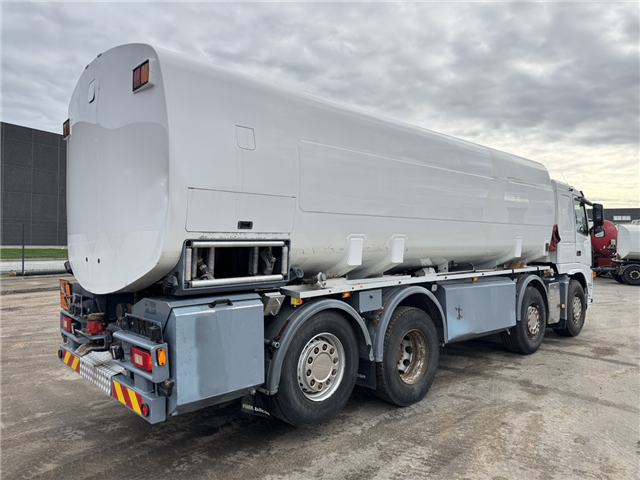 Volvo FM440 8x2*6 24.000 l. ADR Tankbil