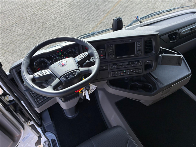 Scania R 500 A6x2/4NB