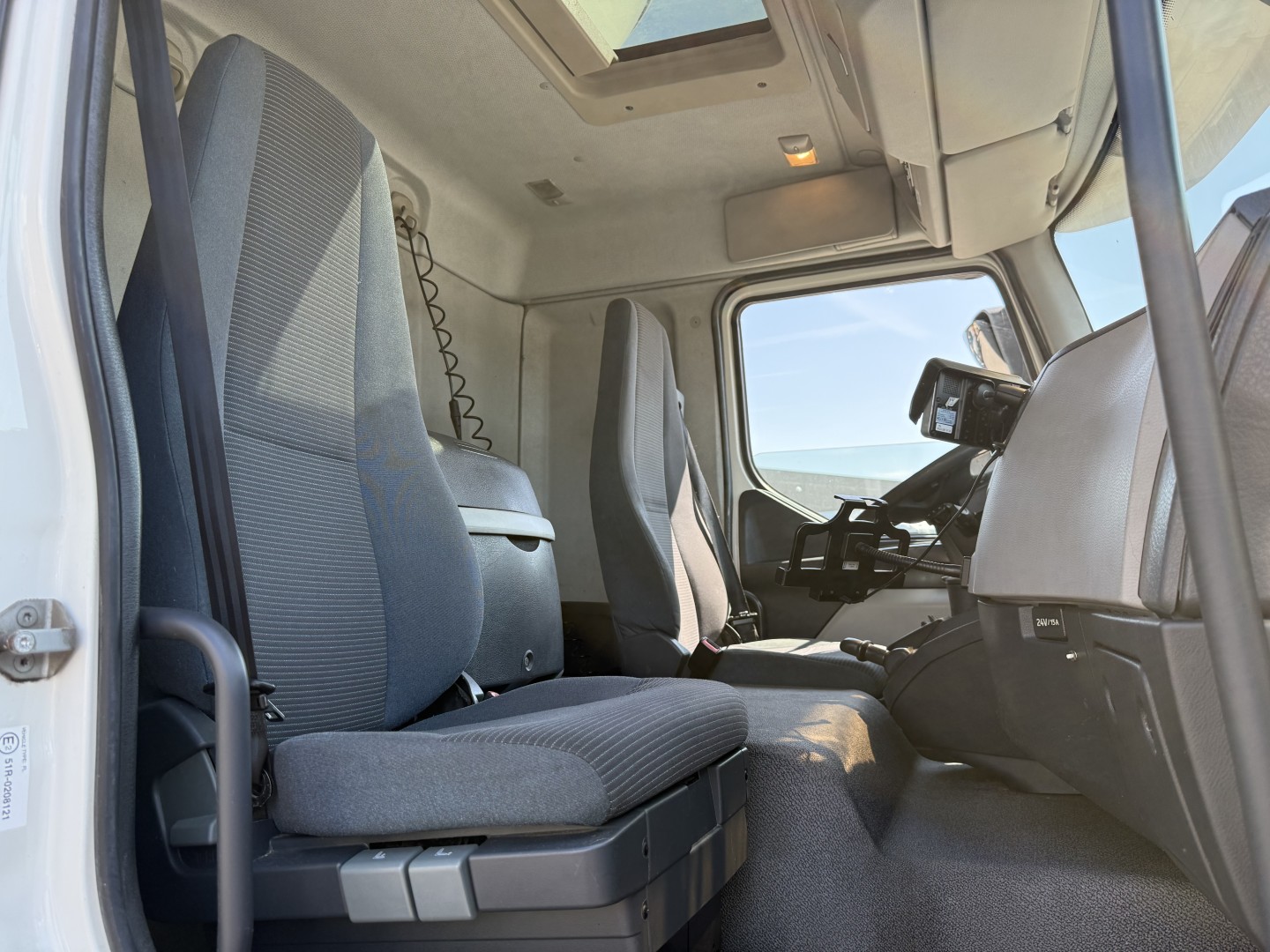 Volvo FL290 4x2 ThermoKing T1200-R Euro 5